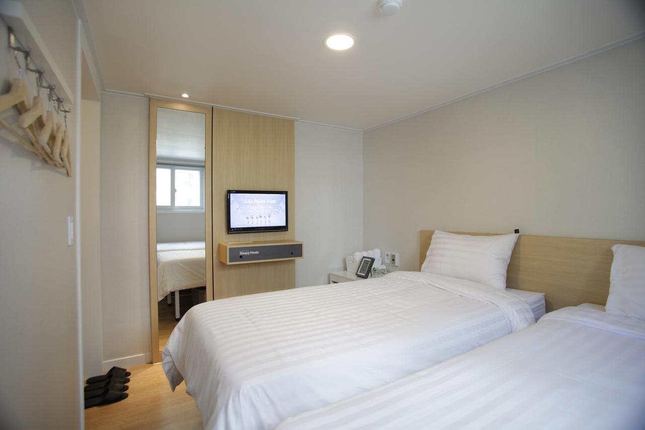 Hotel Sleepy Panda Streamwalk Seoul Jongno Kültér fotó