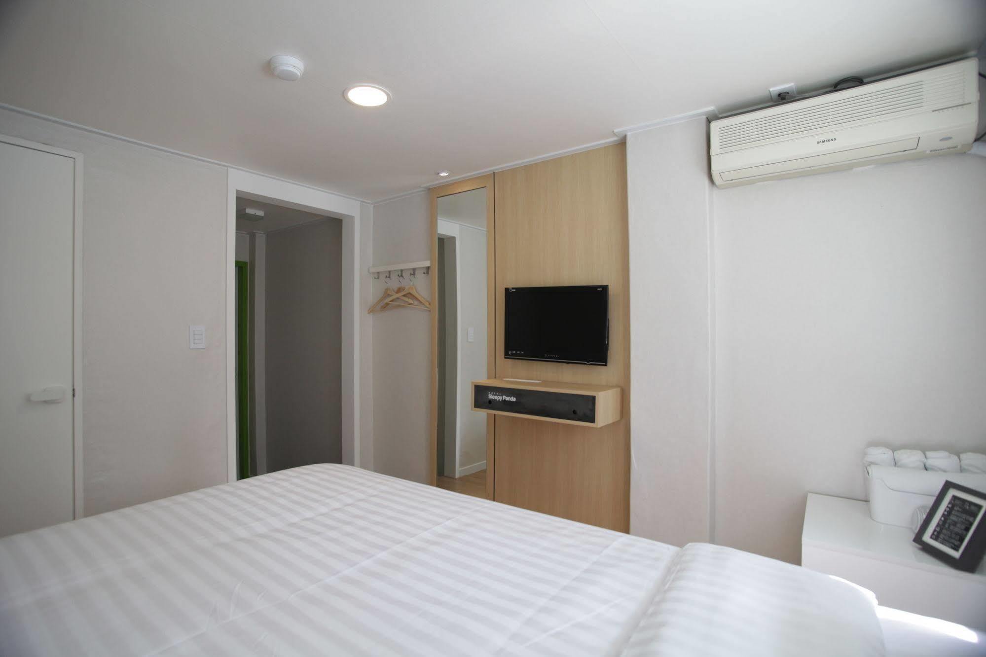 Hotel Sleepy Panda Streamwalk Seoul Jongno Kültér fotó