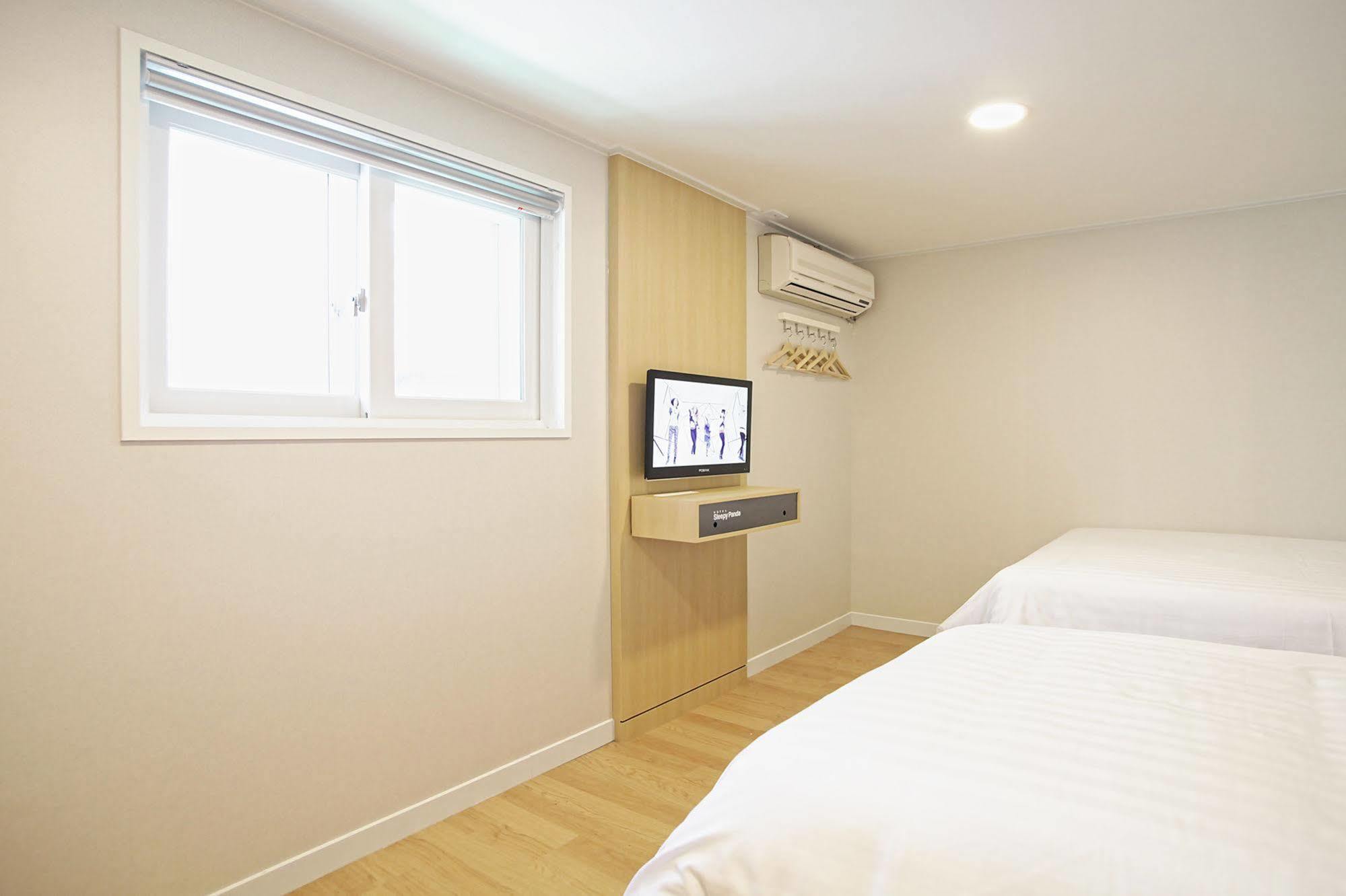 Hotel Sleepy Panda Streamwalk Seoul Jongno Kültér fotó
