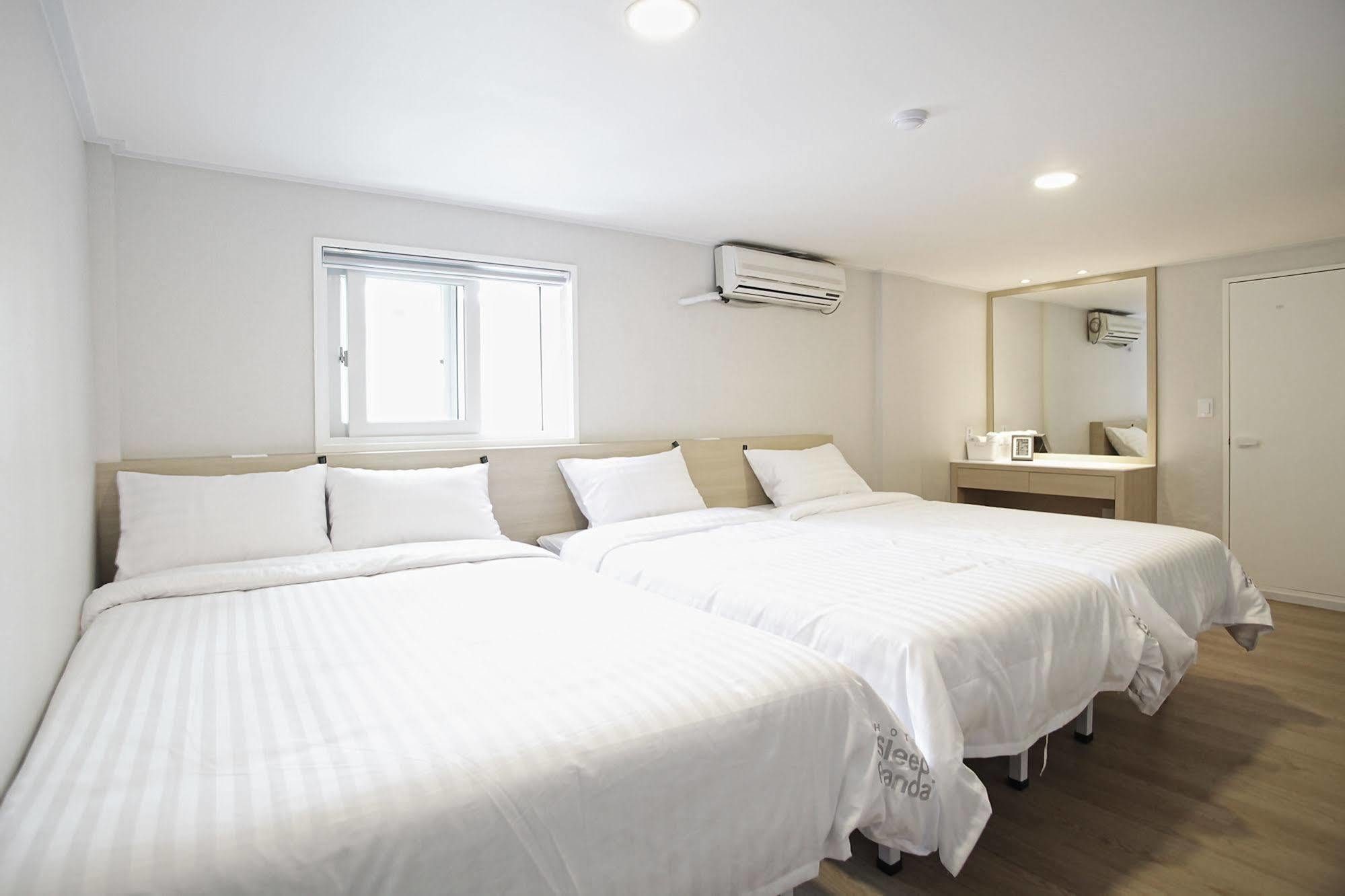 Hotel Sleepy Panda Streamwalk Seoul Jongno Kültér fotó